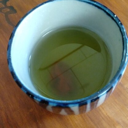 緑茶も美味しかったけど、最後に残った甘い梅干しが美味しかったです♥ごちそうさまでした♪